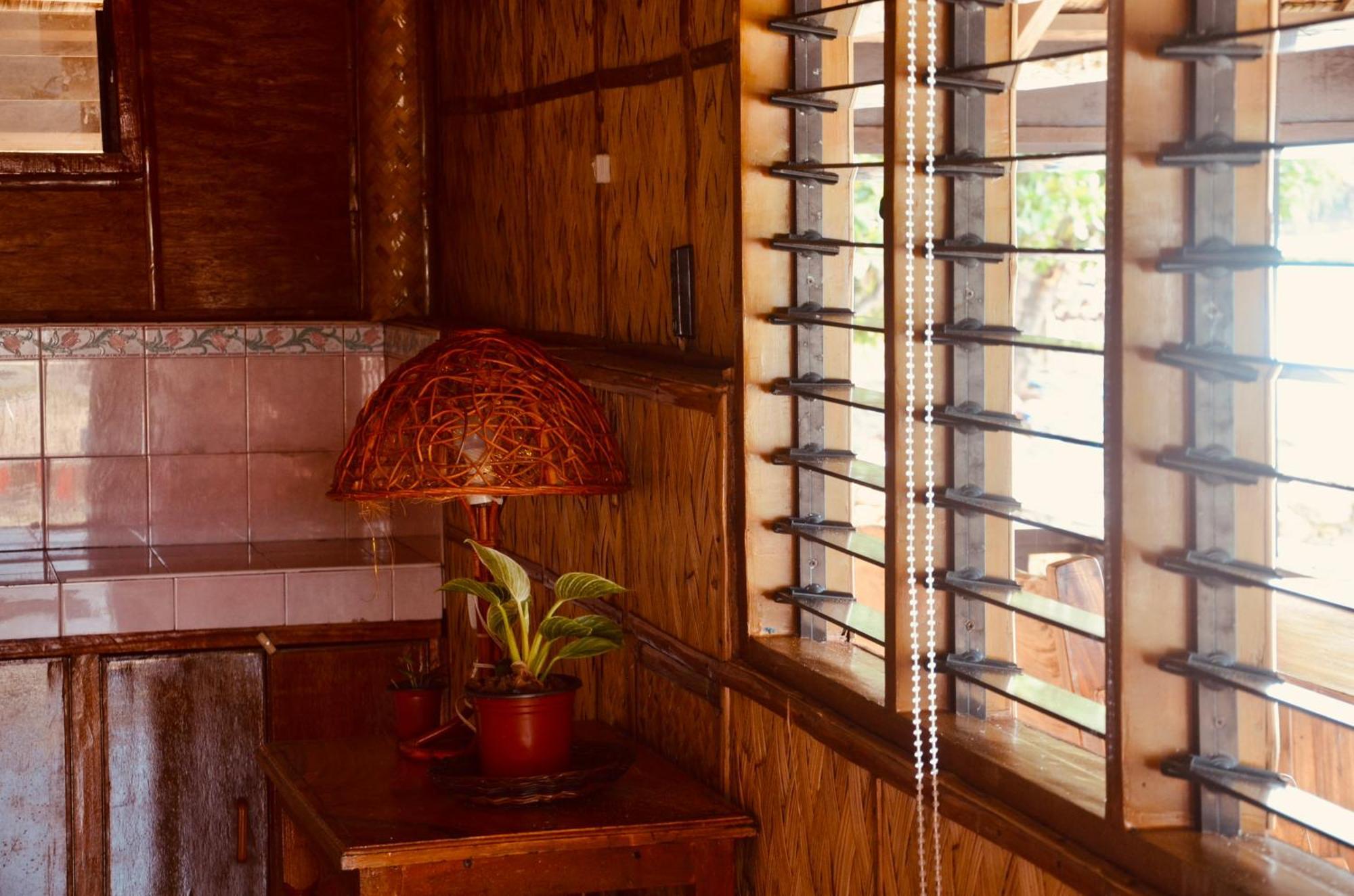 Amami Beach Resort Puerto Galera Zewnętrze zdjęcie