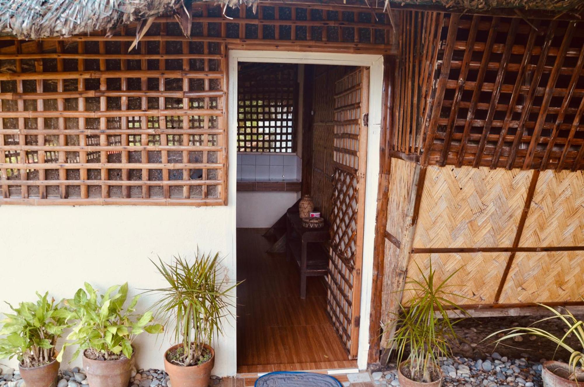 Amami Beach Resort Puerto Galera Zewnętrze zdjęcie